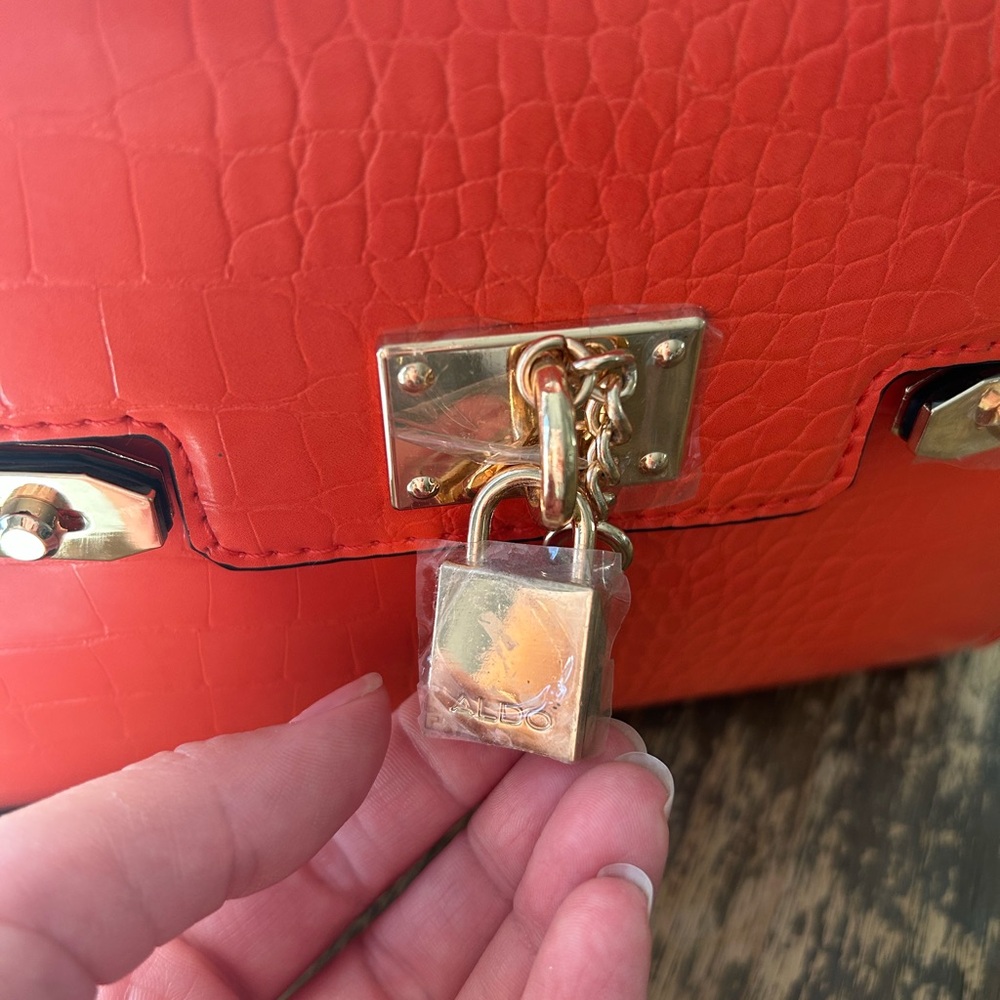 💖HOST PICK💖
Aldo Red Croc-Embossed Top-Handle Shoulder Bag with Gold Hardware - Picture 6 of 7